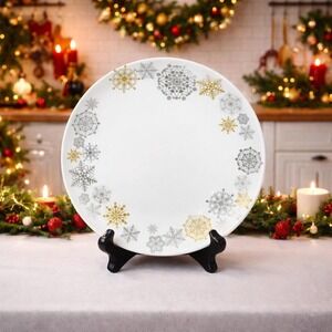 Vintage Snowflake Holiday Plate 7.5 Inch Gold Silver Winter Decor